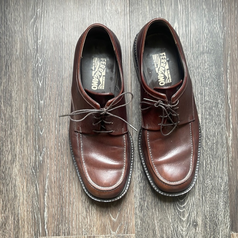 Men’s lace up 2E width